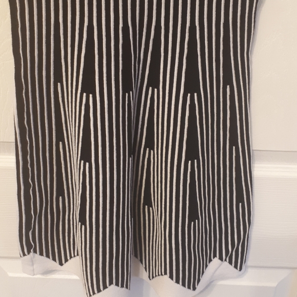 WOW! Milly Minis Designer Fit-and-Flare Dr… - Picture 5 of 5